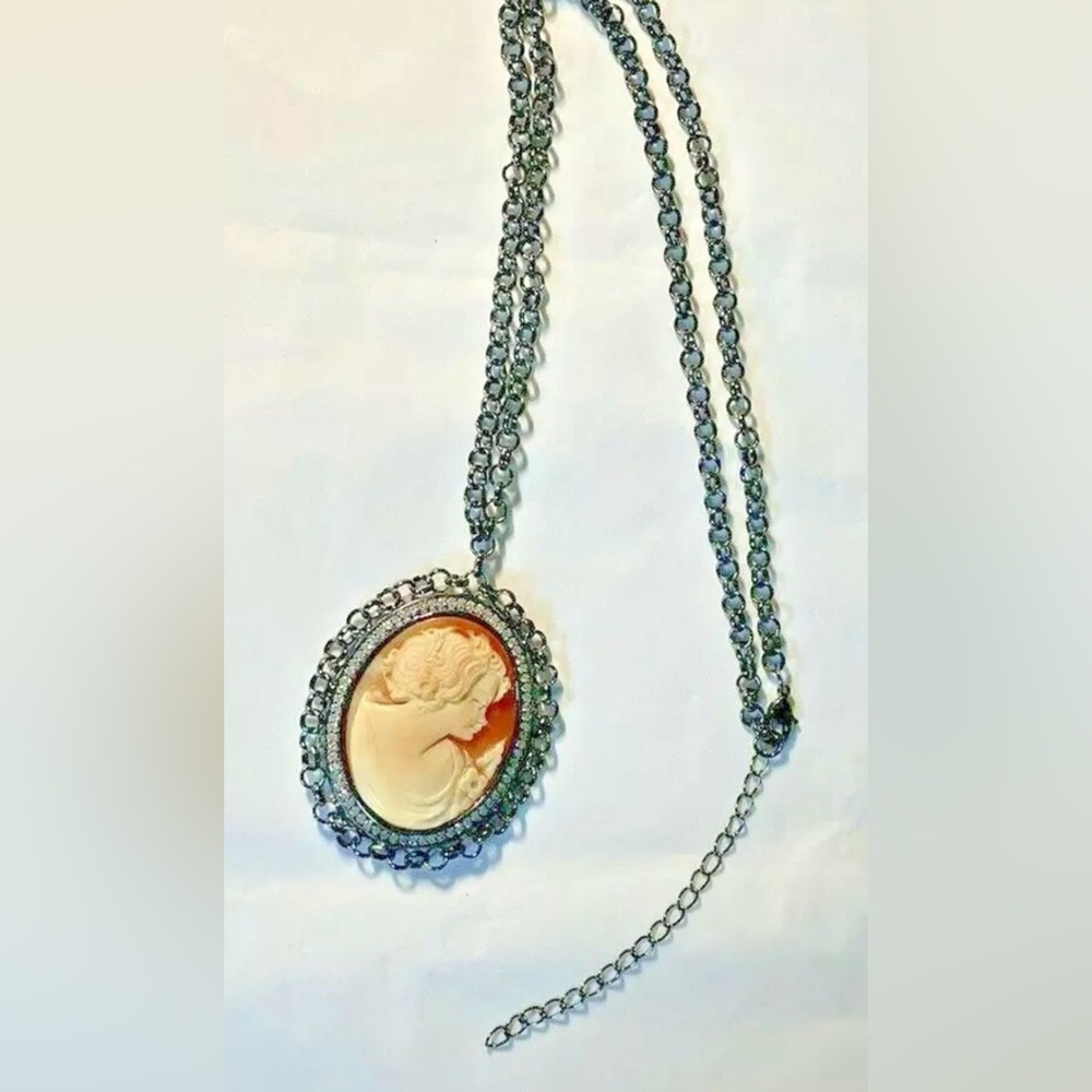 VTG Rare Amedeo NY - Large Cameo / CZ Pendant - 22" Black Chain Necklace - HTF